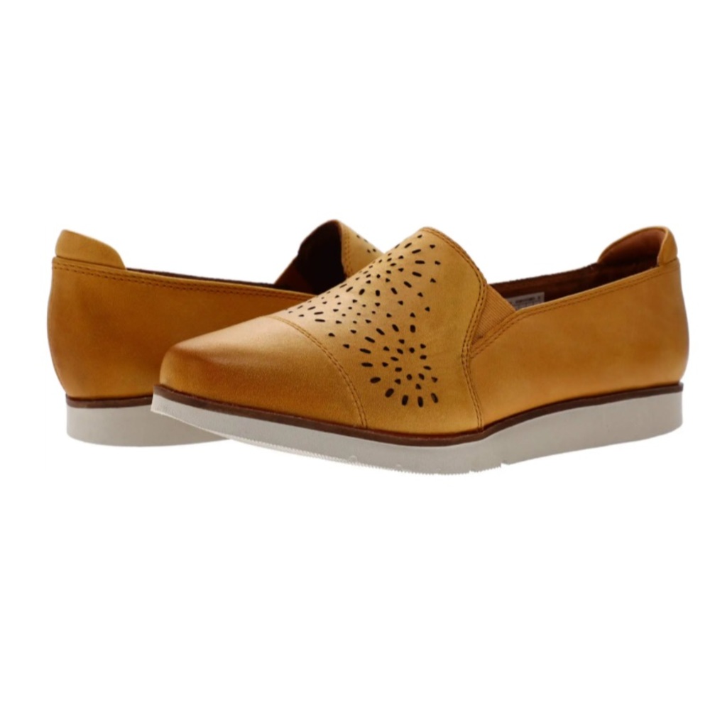 Cobb Hill Laci Gore Slip-On Perforated Shoes Womens 9
